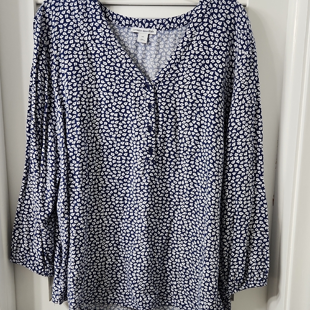 Amazon Essentials Navy Blue and White V-Neck Printed Tunic